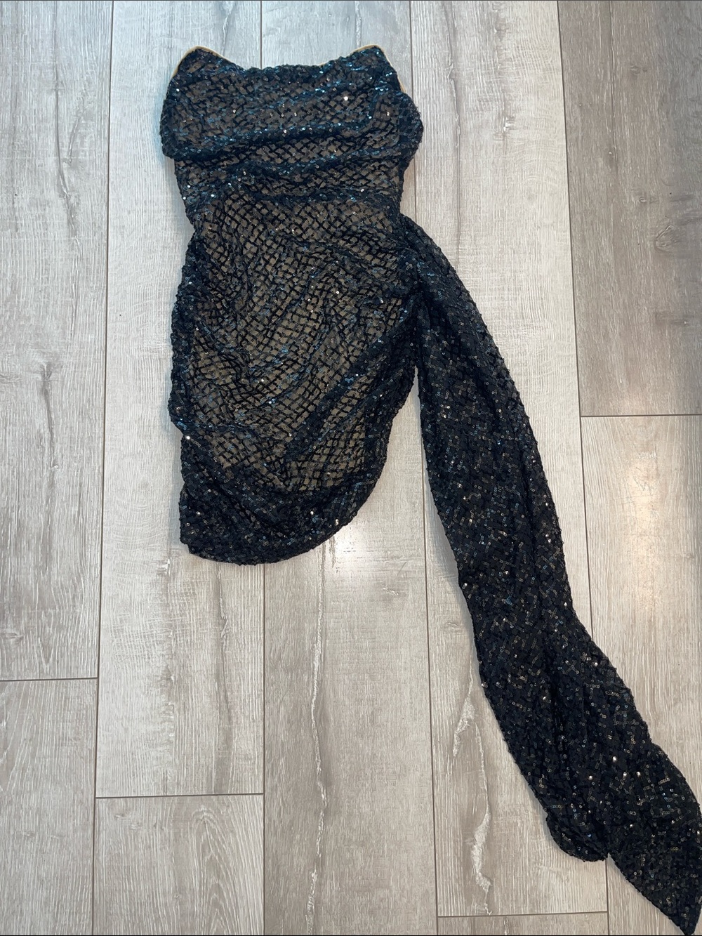 🖤🌹Black Sequin Evening mini dress with drape detail XS never worn!🖤🌹 - Picture 4 of 8